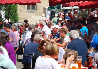 Dorffest im historischen Mönchhof